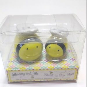 Mommy and me , sweet as can bee salt and pepper